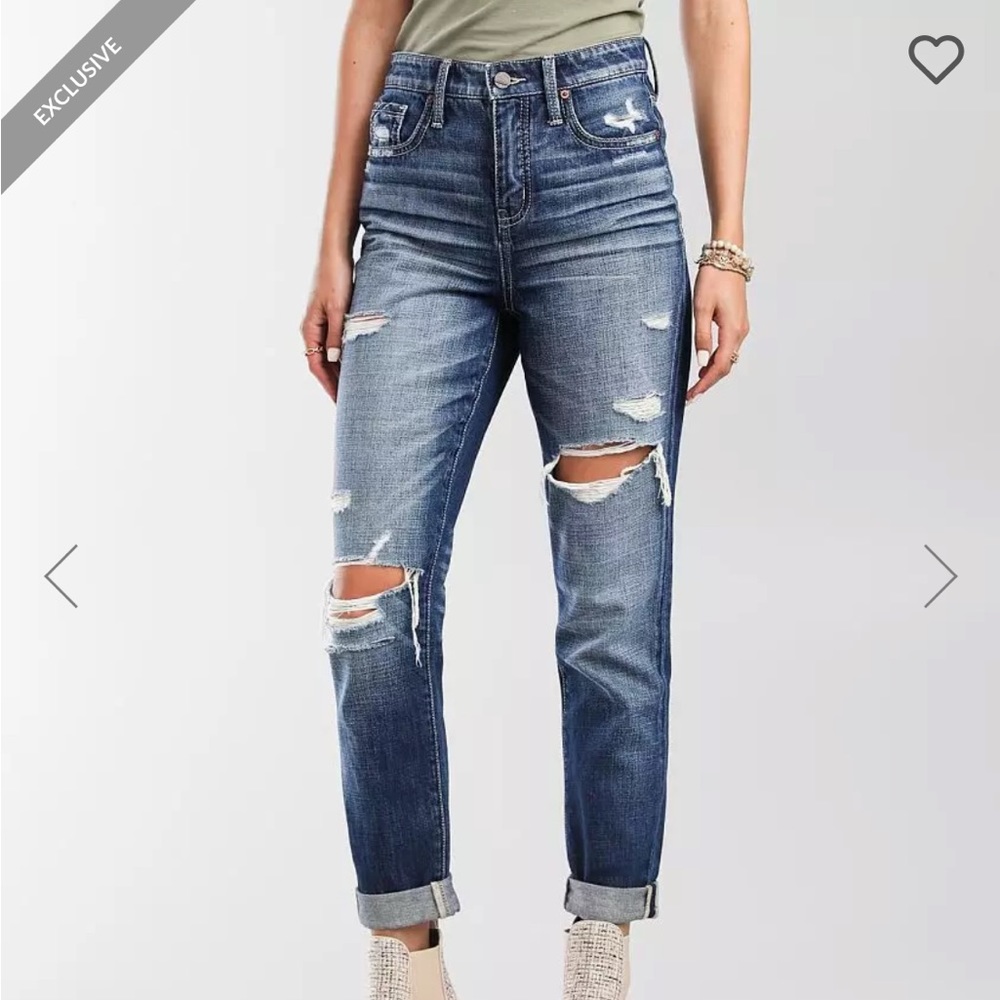 Buckle Black distressed Mom Jeans, size 29